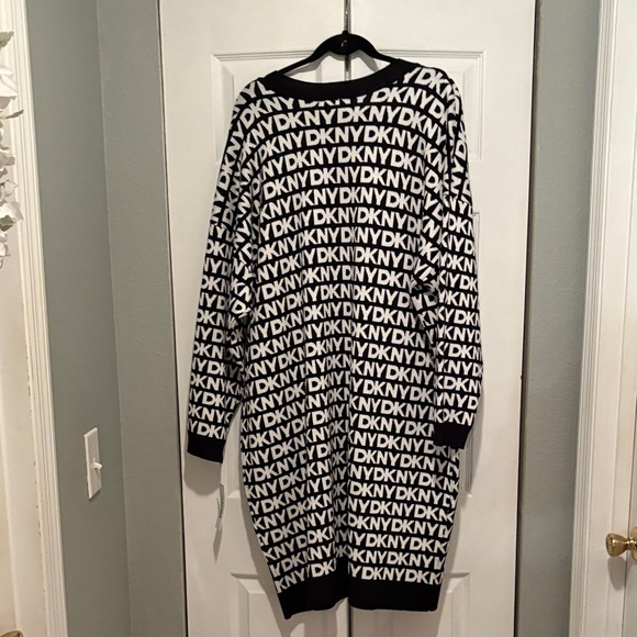 DKNY Black and White Logo Midi Dress - Picture 4 of 4